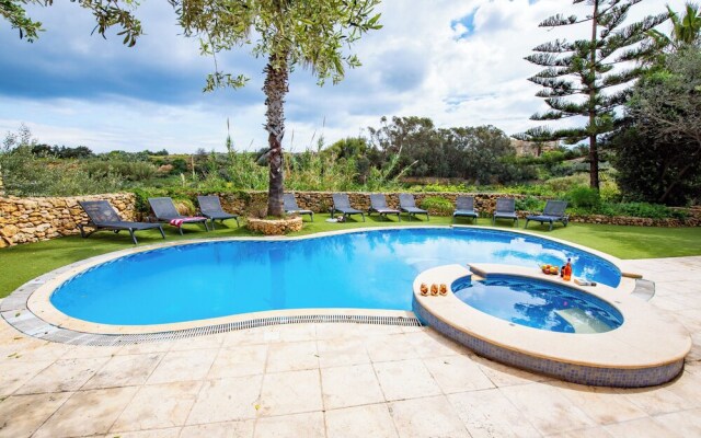 Villa Soldanis 6 Bedroom Villa With Private Pool