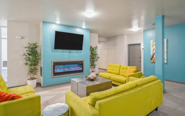 Minneapolis | Campus Studio U of M Apartment