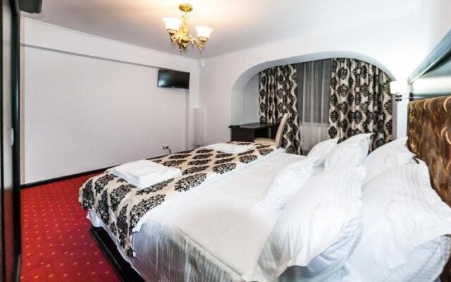 Hotel Blue Night