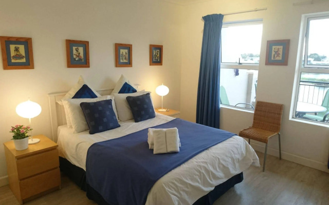 Century On Lake Apartments