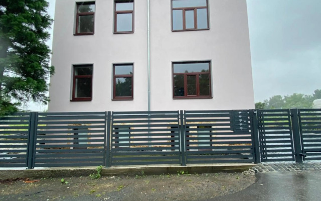 Schöne 2 Raumwohnung. Neu saniert, modern.