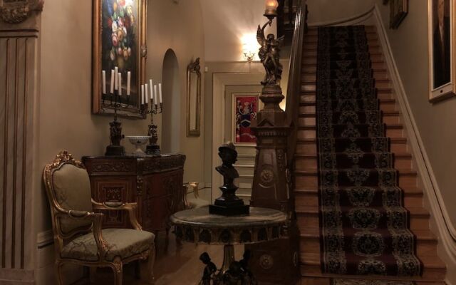 Le Château du Faubourg B&B