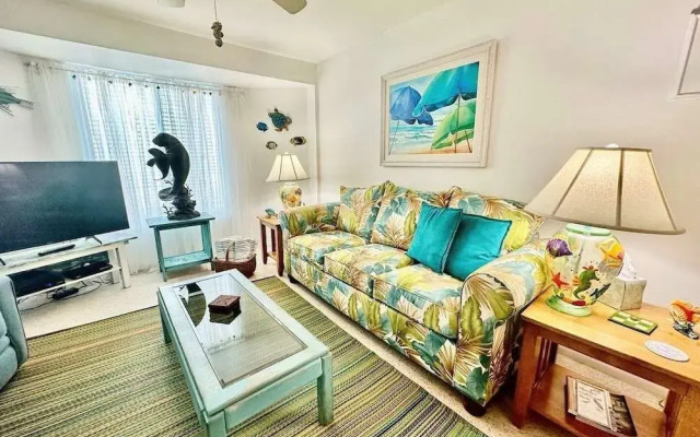 Beach N Bay 2 Bedroom Villa by RedAwning