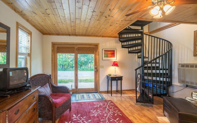 The Cottonwood Inn B&B