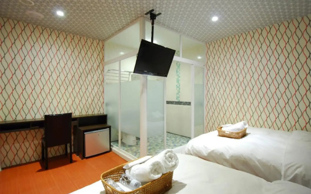Happiness Inn