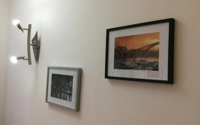 Downtown Sunny Apartment