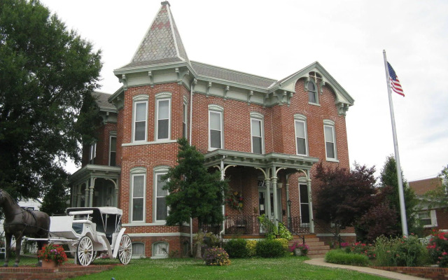 Riverview Mansion