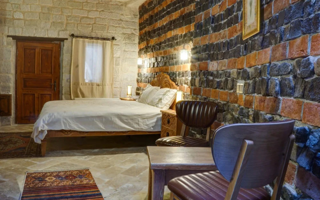 Nar-I Ask Cave Hotel