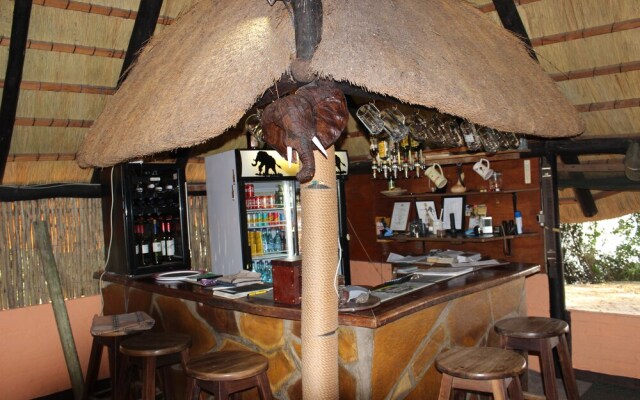 Ndhovu Safari Lodge - Campground