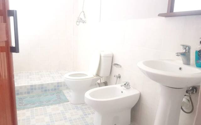 Apartment With 2 Bedrooms In Grand Gaube With Shared Pool Enclosed Garden And Wifi