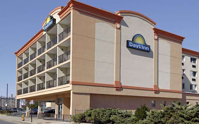 Days Inn by Wyndham Atlantic City Beachblock