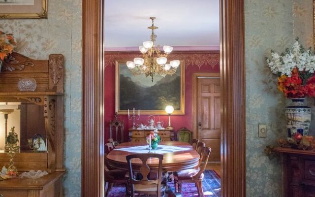 The Gables Bed and Breakfast Philadelphia
