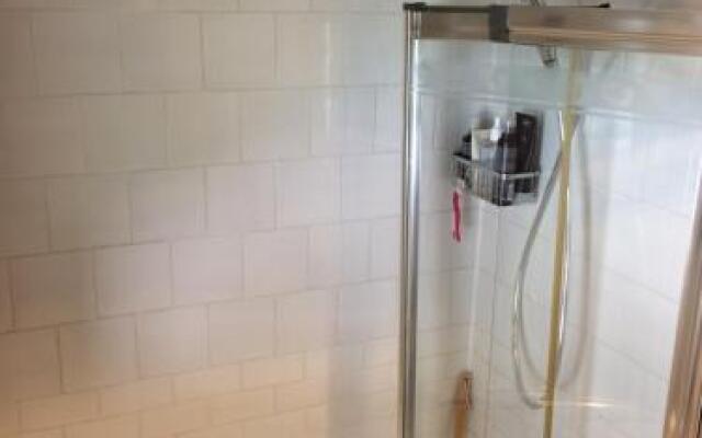 Private room and bath in charming bungalow