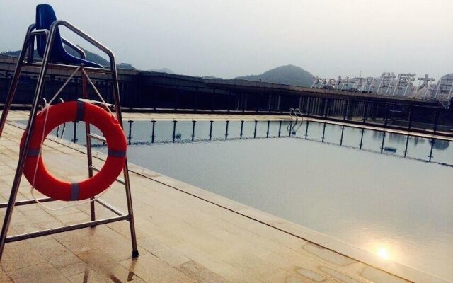 Easco Hotel