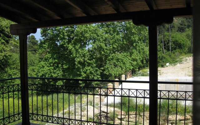 Akritas Ef Zin Villas & Suites