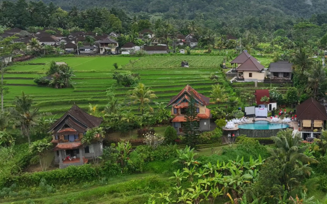 Tanto Villa by Atharva Bali