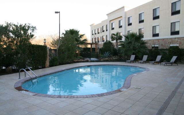 Hampton Inn and Suites College Station