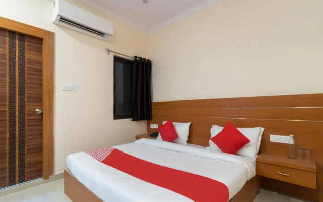 Vishwanath Palace by OYO Rooms