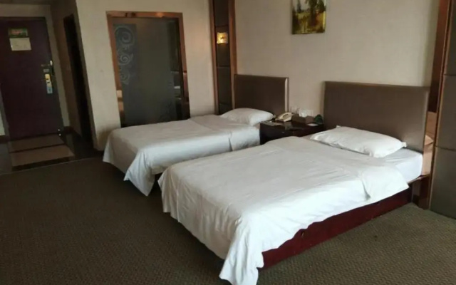 Greentree Inn Changzhou Liyang Pingling Square Business Hotel