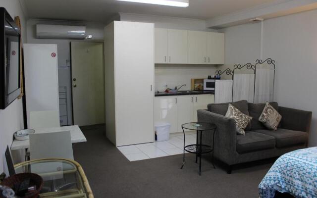 Box Hill Studio Apartment 2