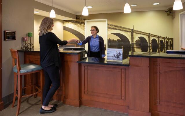 Staybridge Suites Minneapolis-Bloomington, an IHG Hotel