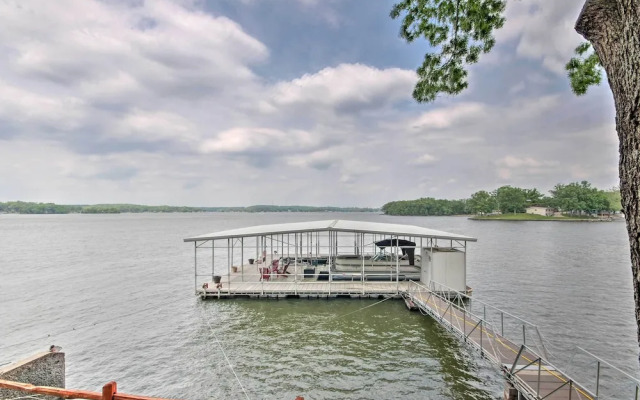 Private Dock: Waterfront Lake Ozark Home!