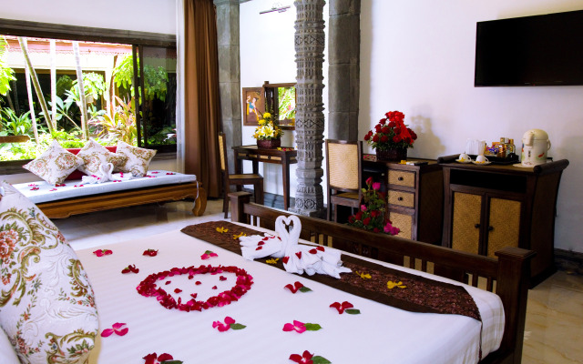 White House Beach Resort And Spa