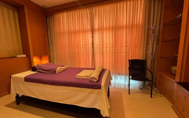 No8 Double Suite, Rainbow Arokaya Welnes