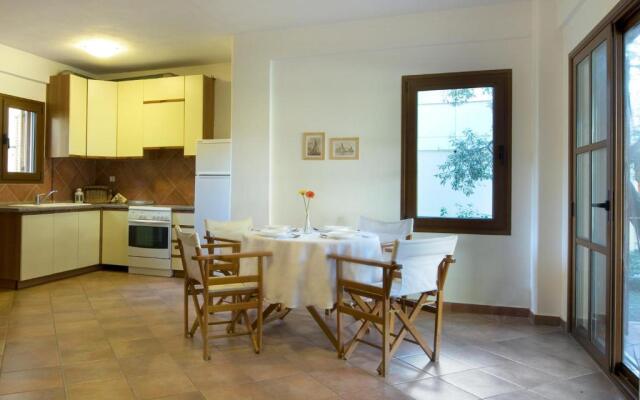 Amaryllis Summer Maisonettes