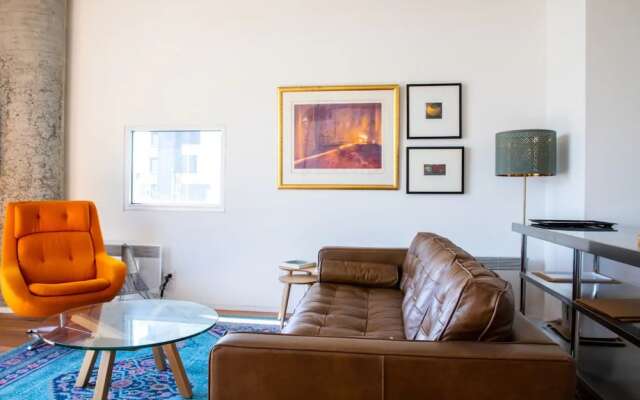 Stylish Warehouse Convert 2 Bedroom Apartment