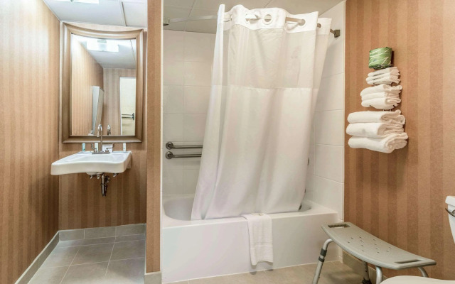 Quality Inn Bangor Airport