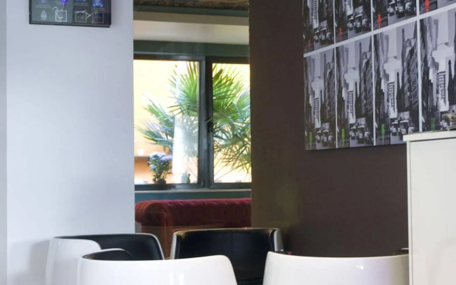 Revolutum Hostel