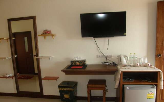 Montharntham Resort Ruknailuang