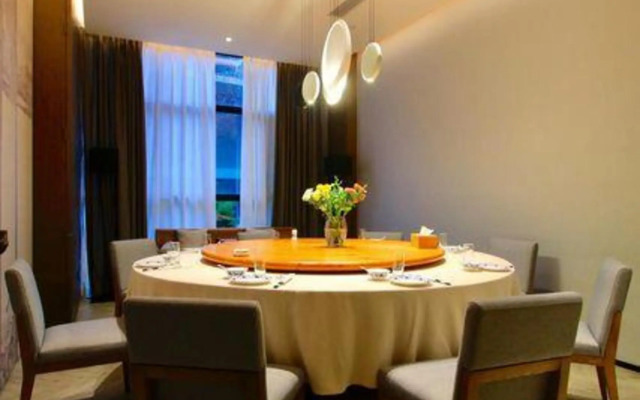 Yinju Jingde Art Hotel