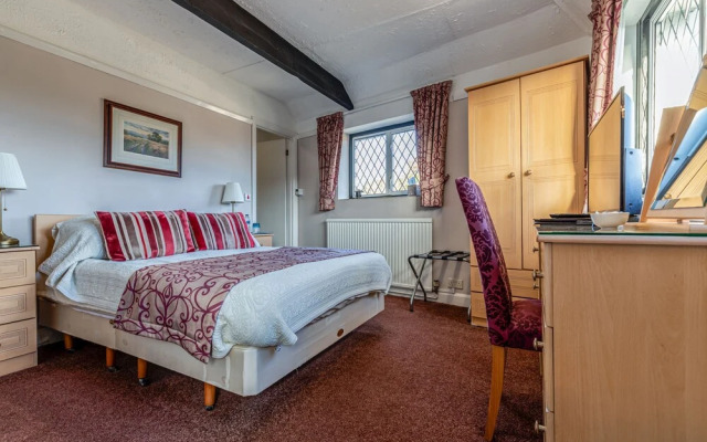 The Olde Forge Hotel