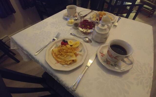 Dans Les Bras de Memphré