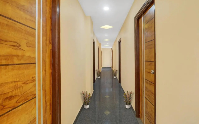 OYO 70303 S V Residency Kajaguda