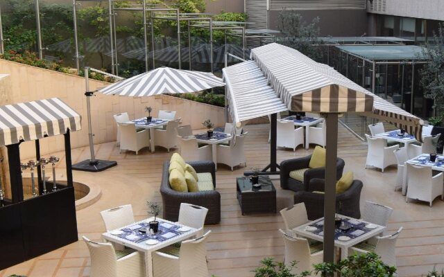 Gefinor Rotana Hotel