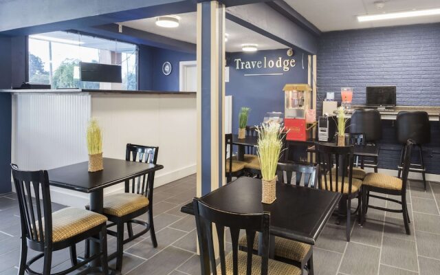 Travelodge Savannah Area/Richmond Hill