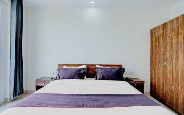 OYO 80594 Collection O Hotel Mayfield Nirvana