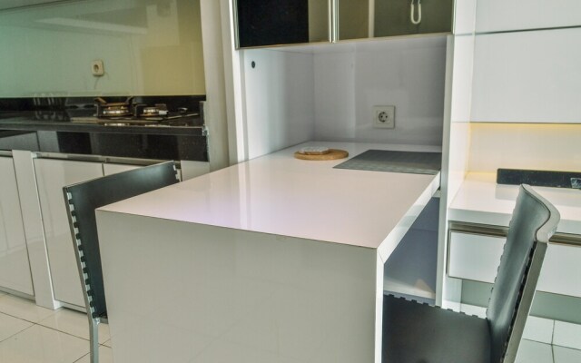 Cozy Living 1BR at Casa de Parco Apartment