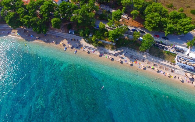 Apartments Trstenica