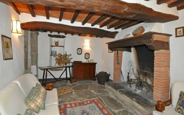Borgo Elena
