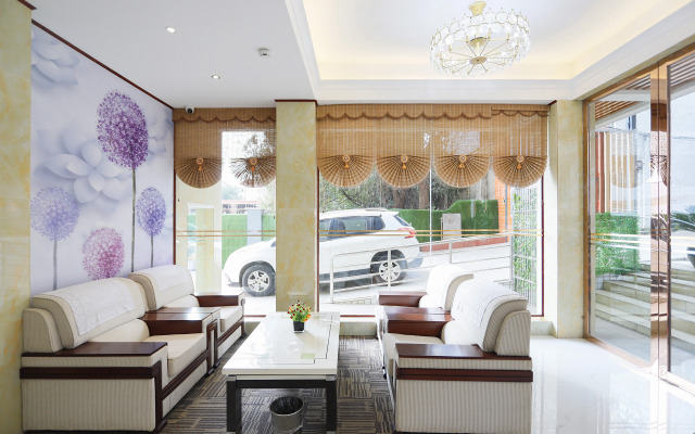 Wuhan Good Time Hotel (Tianhe Airport Hengdian Subway Station)