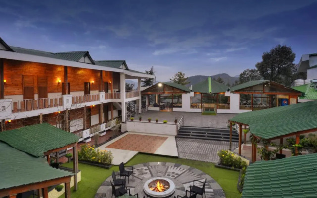 TreeHouse Chail Villas