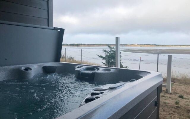 Seagate: Starboard~coos Bay~premiere Property