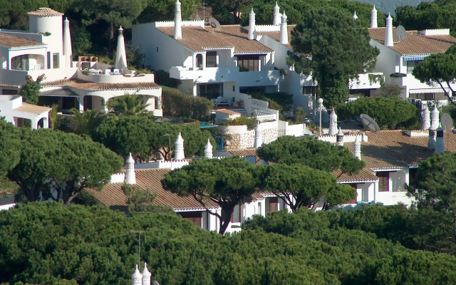 Vale Do Garrão Villas