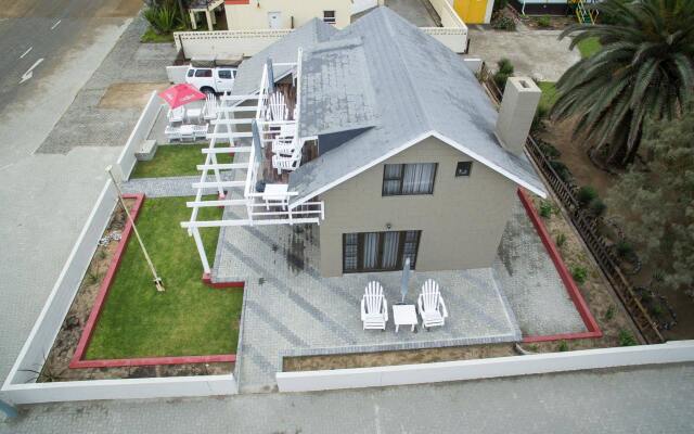 Swakopmund Sands Hotel & Cottage