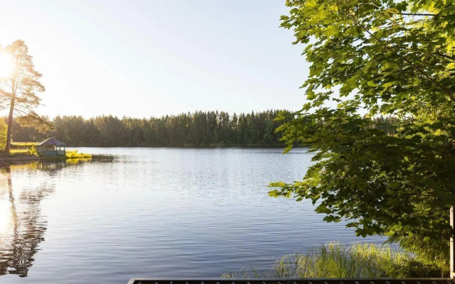 Уникальная Вилла на берегу озера