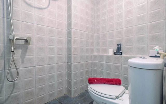 Elegant Studio (No Kitchen) Apartment at Green Bay Pluit